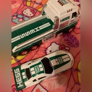 Hess toy tow truck and car light up with sounds